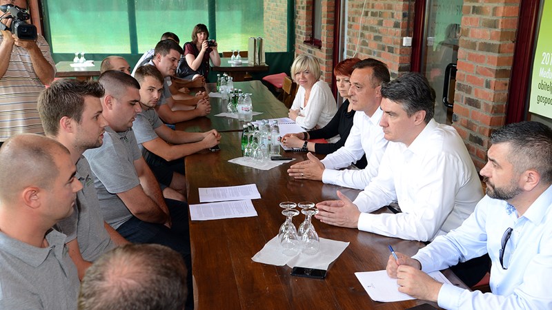 Milanović s mladim poljoprivrednicima: Zakonom o komasaciji rješavamo ono što vas najviše tišti i smanjujemo troškove